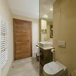 New Star Hotel