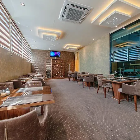 新星酒店 酒店 波德戈里察