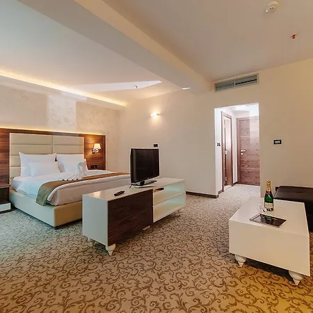 New Star Hotel