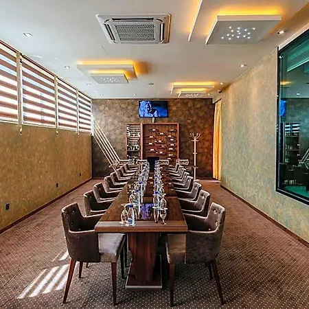 New Star Hotel