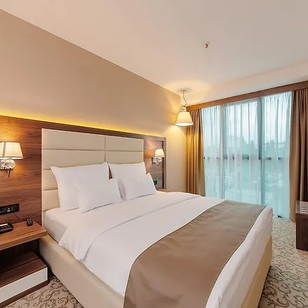 New Star Hotel 4*