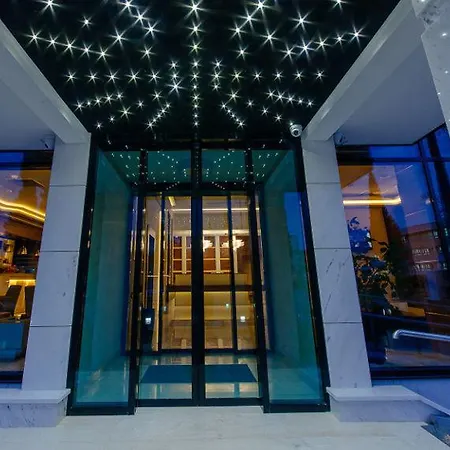 New Star 4* Podgorica
